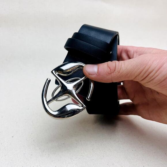 y2k 2000s chrome star futuristic cross emblem black and sliver grunge emo belt - Picture 2 of 5